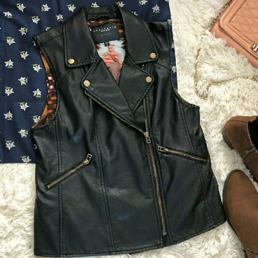 STEAL: Vegan Leather Moto Vest ♠♠